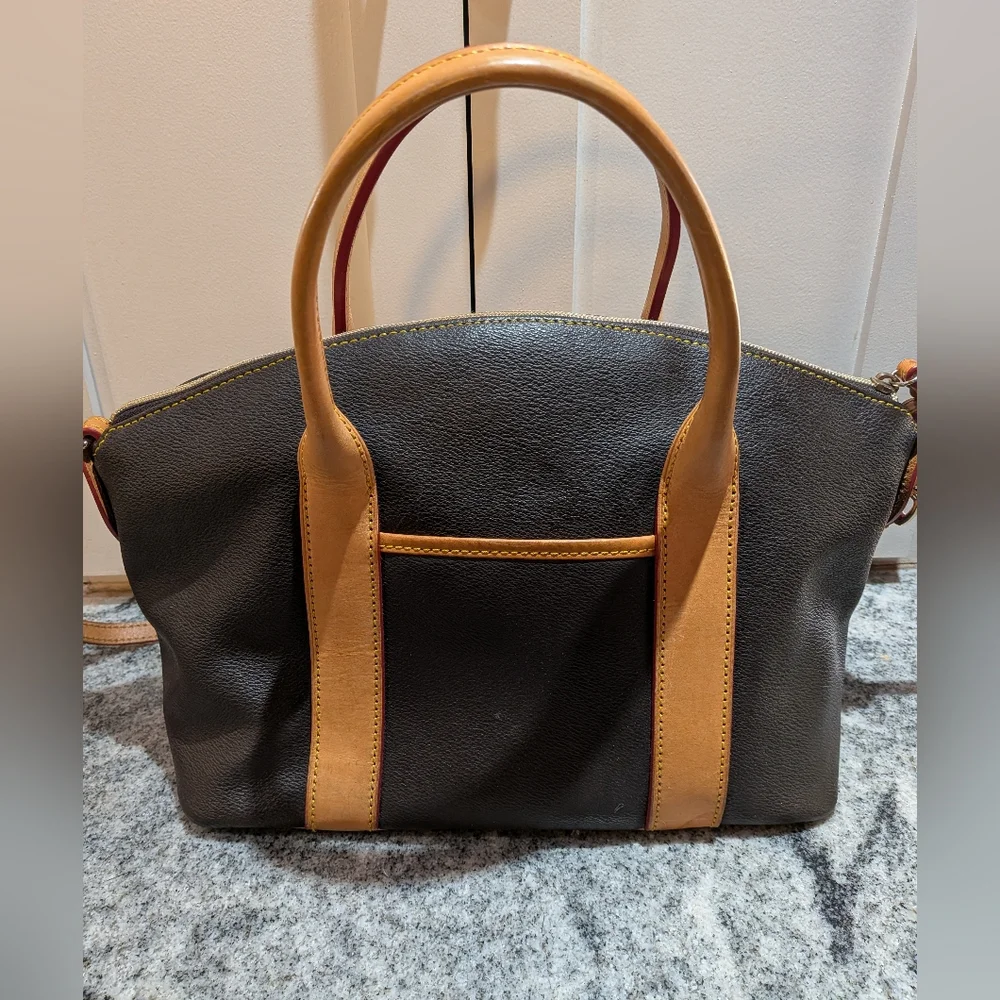Dooney & Bourke Dark Brown Satchel Bag Pocketbook Great Condition